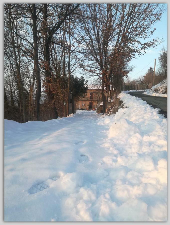 Cascina Luvot Acomodação com café da manhã Melazzo Exterior foto